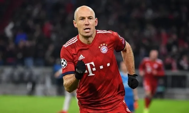 Arjen Robben, cầu thủ tài năng với biệt danh Đôi chân pha lê