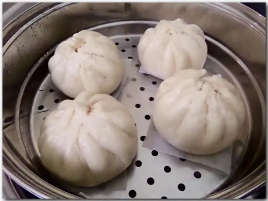 Bánh bao nóng hổi, ấm áp và bình yên.