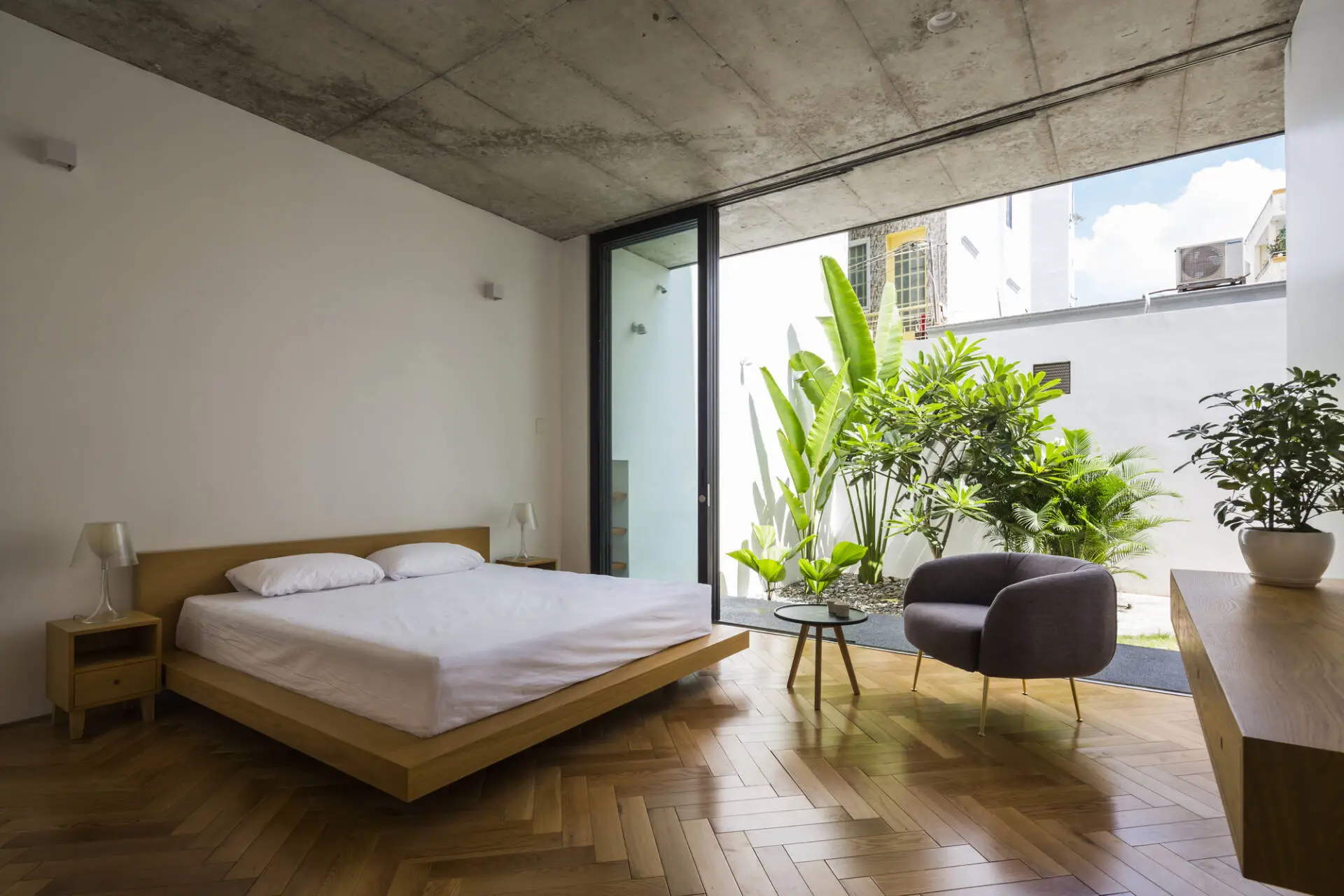 Nằm mơ thấy sảy thai ra cục máu đông: Giải mã điềm báo và tìm an yên 5 Phòng ngủ yên bình: Cây xanh và ánh sáng tự nhiên