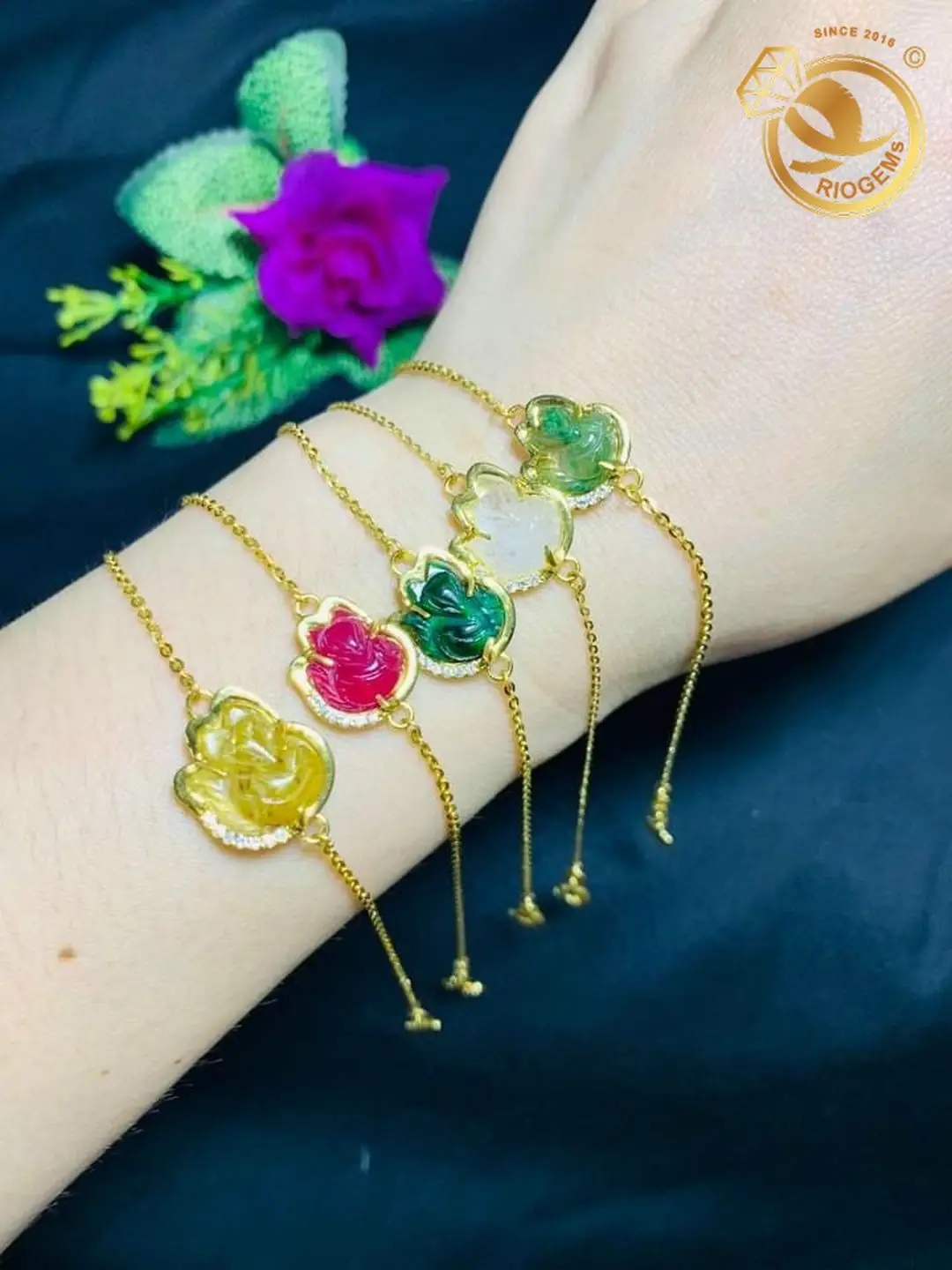 Vòng Tay Vàng 18K Đá Phong Thủy