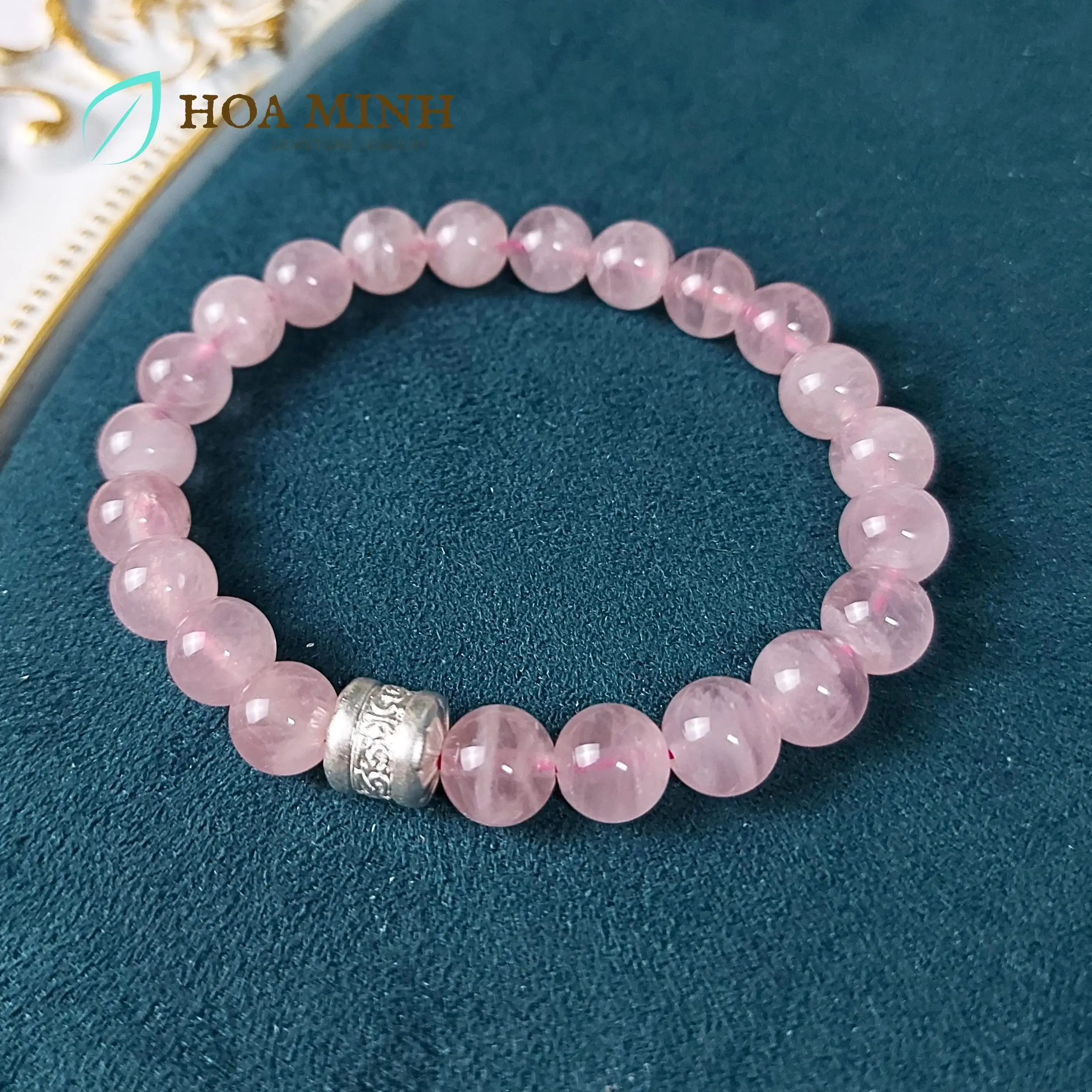 Giải Đáp: Vòng Thạch Anh Hồng Hợp Mệnh Gì Để Thu Hút May Mắn? 8 Vòng thạch anh hồng đẹp, đa dạng mẫu và size.