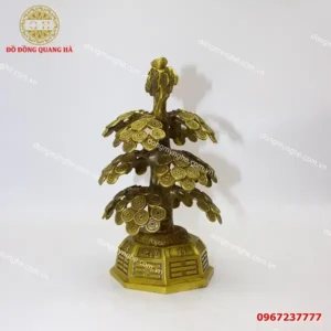 Cây tiền tài lộc đồng vàng chạm khắc tinh xảo.