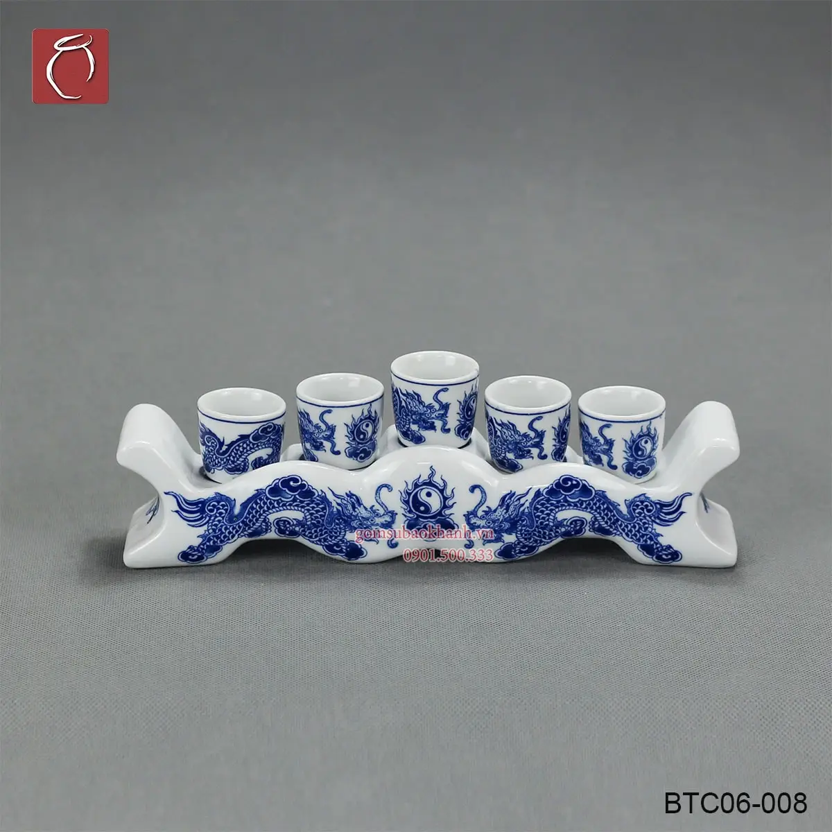 Hướng Dẫn Chuẩn Xác Ngai Chén Thờ Gia Tiên: Ý Nghĩa & Bố Cục 3 Ngai Chén Thờ Gia Tiên Đẹp Trang Trọng