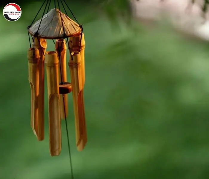 Chuông Gió 8 Ống: Pháp Khí Phong Thủy Khai Vận Gia Đạo An Lạc 7 Nghi thức khai quang đơn giản: Chuông gió, nén hương.