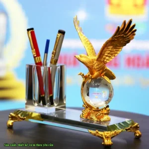 Tượng Đại Bàng Đồng Sang Trọng Bàn Làm Việc