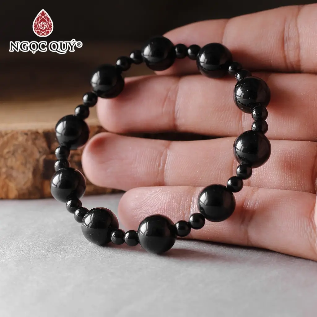 Vòng Phong Thủy Tuổi Ất Mão 1975: Bí Quyết Chọn Đúng Mệnh 7 Vòng Phong Thủy Obsidian Đen