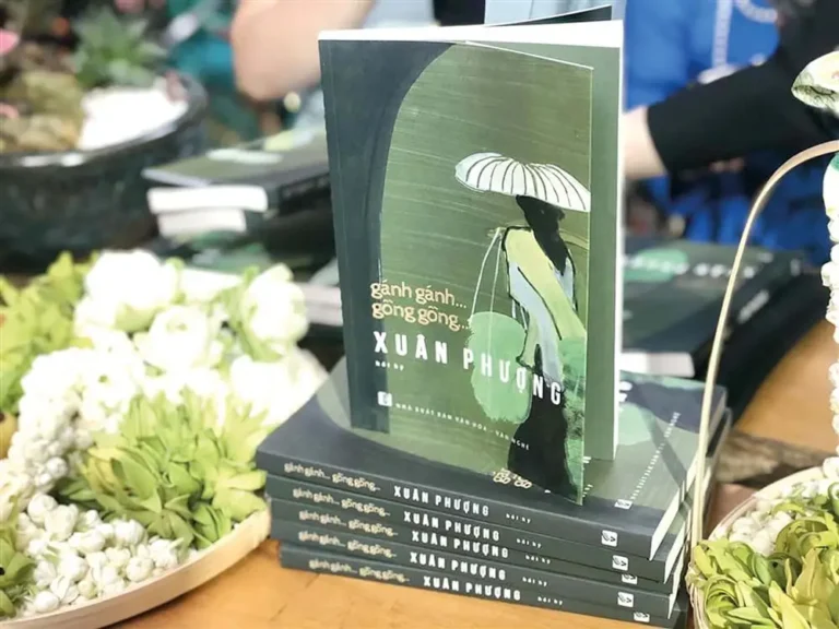 Suối trong trẻo thanh lọc, giải phóng gánh nặng.