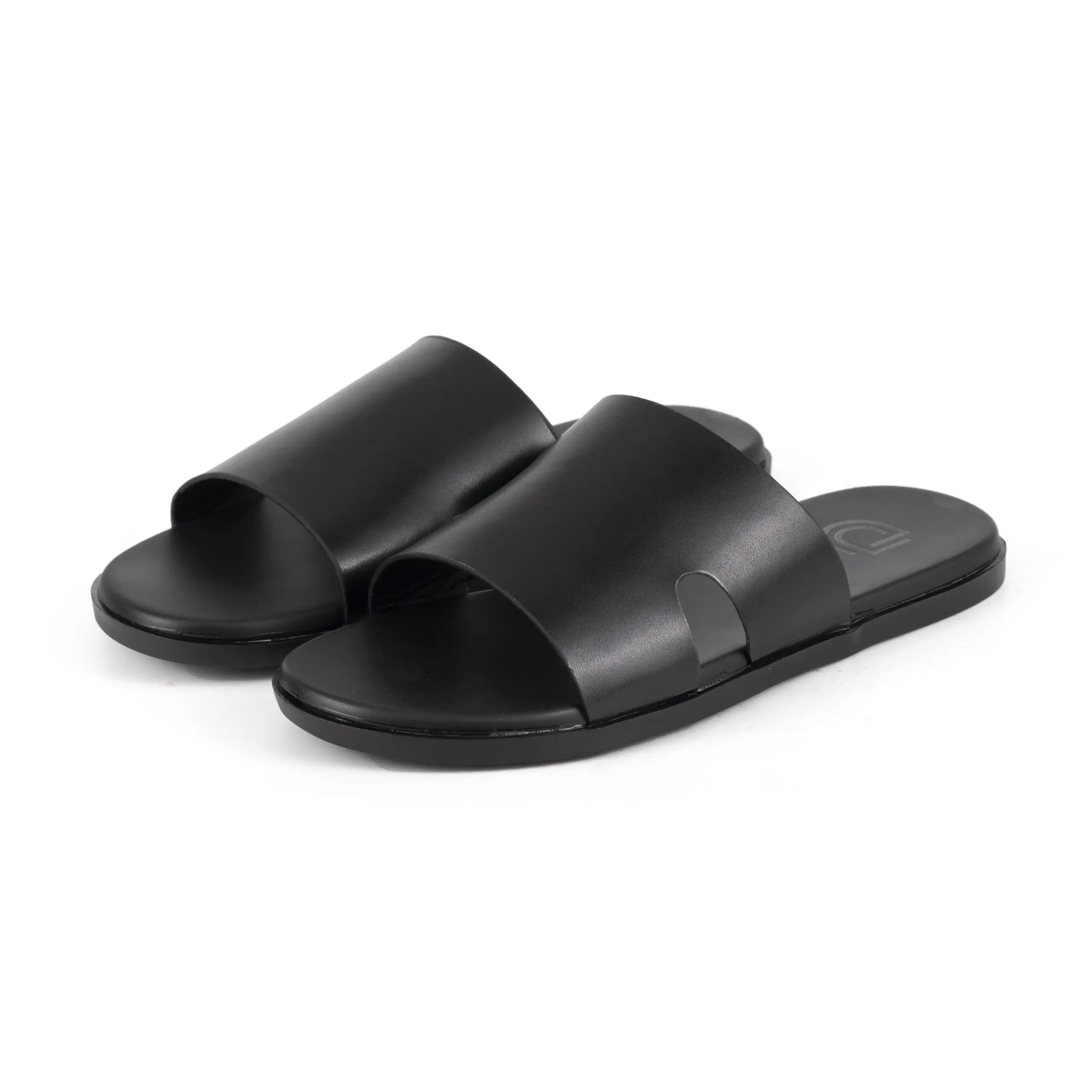 Nằm Mơ Thấy Đi Dép Lê: Giải Mã Điềm Báo Tài Lộc Hay Gian Truân? 3 Dép lê đơn giản, đẹp, thoải mái