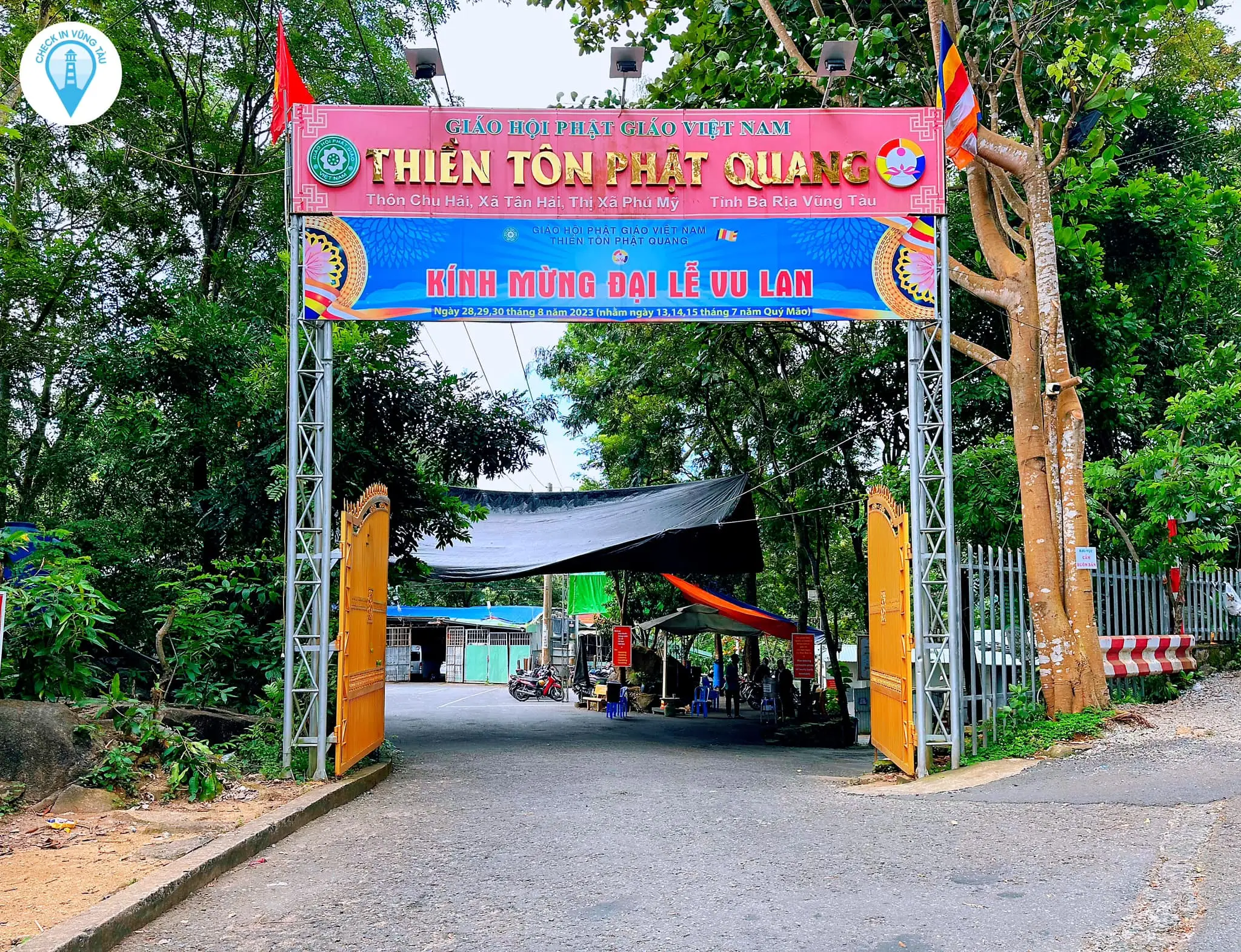 Giải Mã Giấc Mơ Nằm Mơ Thấy Ma Đói Kéo Chân: Điềm Báo Gì? 7 Chùa thanh tịnh, thiền định an yên.