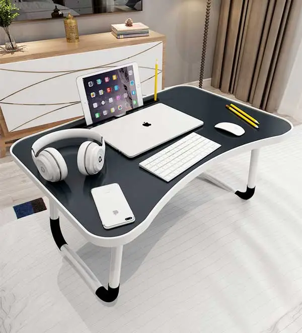 Khai Phá Sức Mạnh Gối Ôm Phong Thủy Trên Bàn Làm Việc 4 Bàn làm việc gọn gàng, gối ôm phong thủy trên ghế.