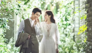 Cặp Đôi Hạnh Phúc Ngày Cưới