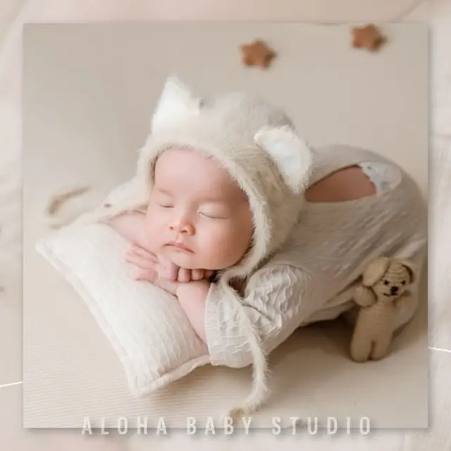 Nằm Mơ Thấy Trẻ Sơ Sinh: Giải Mã, Điềm Báo & Hướng Hóa Giải 4 Em bé ngủ bình yên, hồn nhiên khởi đầu mới.