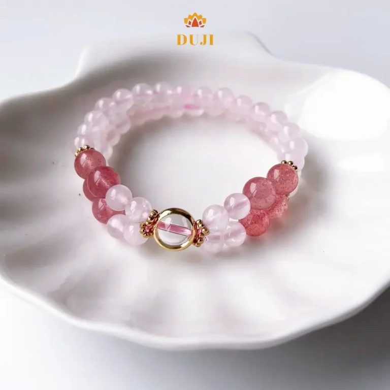 Vòng thạch anh dâu tây tự nhiên lấp lánh.