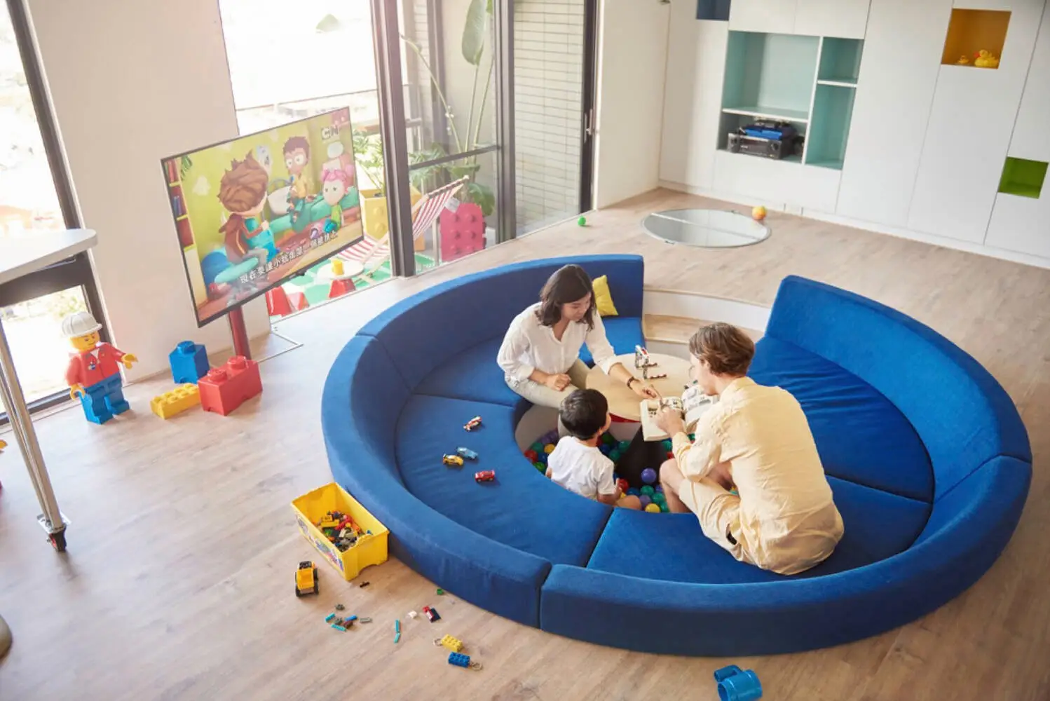 Bé Chơi Vui, Phòng Ấm Cúng, Ánh Sáng Tự Nhiên