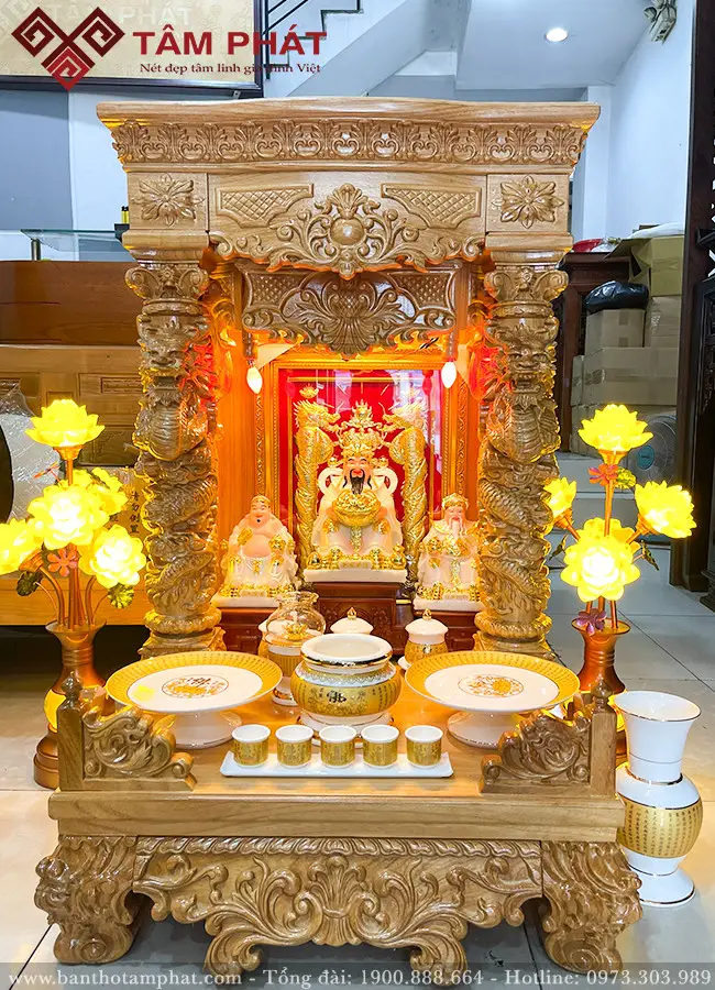 Tượng Ông Địa Cầm Quạt: Nghi Lễ Thành Kính Và Bố Cục Chuẩn Mực 7 Bàn thờ Thần Tài Ông Địa, vật phẩm chuẩn mực.