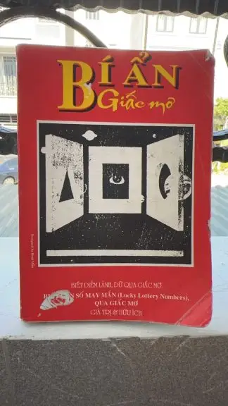Giải Mã Giấc Mơ Thấy Mình Sinh Con: Điềm Lành Hay Điều Cần Lưu Tâm? 6 Bảng so sánh điềm lành, điềm dữ giấc mơ.