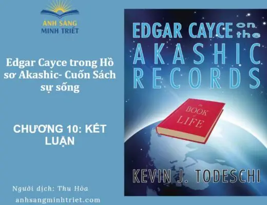 Sách cổ mở, ánh sáng tri thức minh triết.