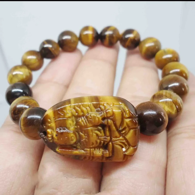 Vòng tay phong thủy đá thạch anh vàng nam Dậu