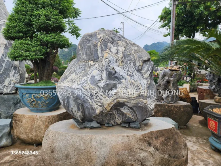 Ngôi nhà an lành đá phong thủy lớn.