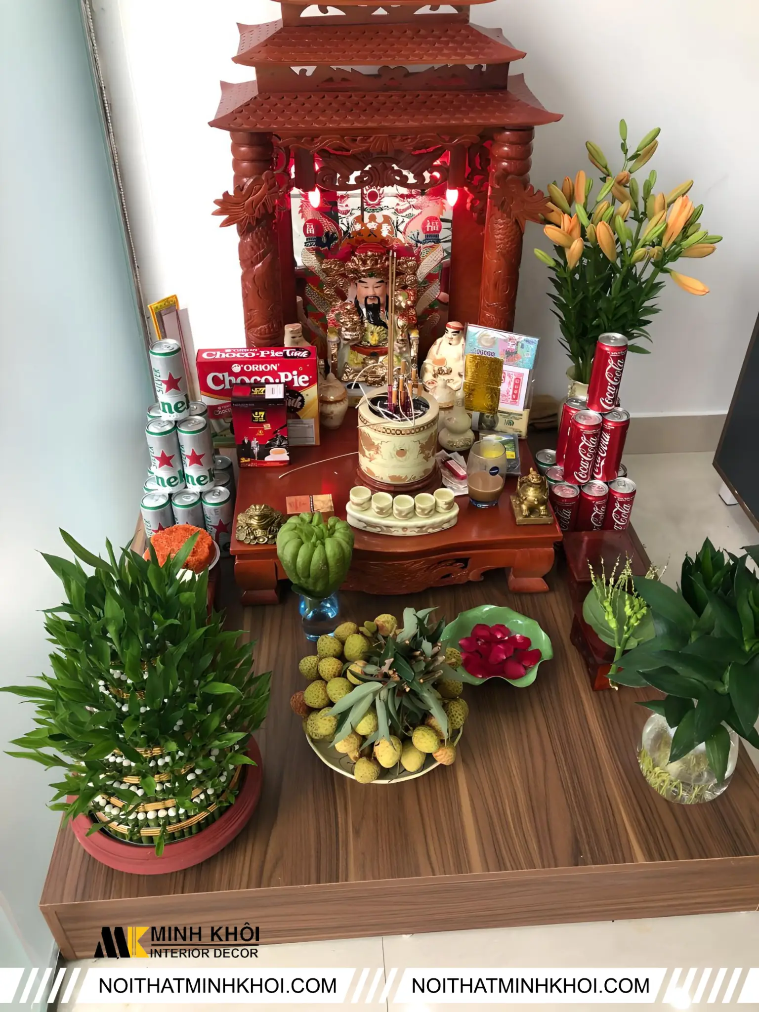 Cây tài lộc Thần Tài trên bàn thờ đẹp