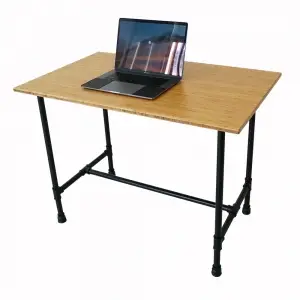 Ý Nghĩa Phong Thủy Nhà Bếp: Nền Tảng Vượng Khí Gia Đình 7 Bàn gọn gàng, tỳ hưu, cây, nước.