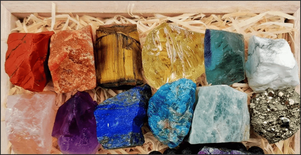 Bộ sưu tập đá phong thủy tự nhiên sắp đặt