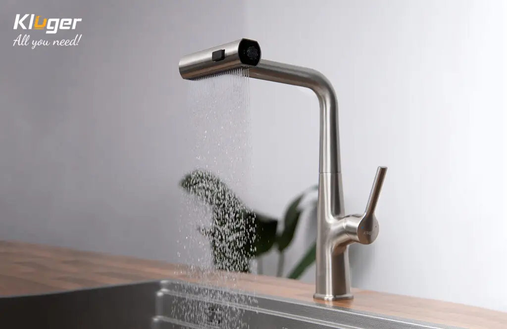 Giải Mã Giấc Mơ Thấy Vòi Nước Chảy Mạnh: Điềm Báo & Hóa Giải An Tâm 6 Vòi nước chảy mạnh, tràn lan.