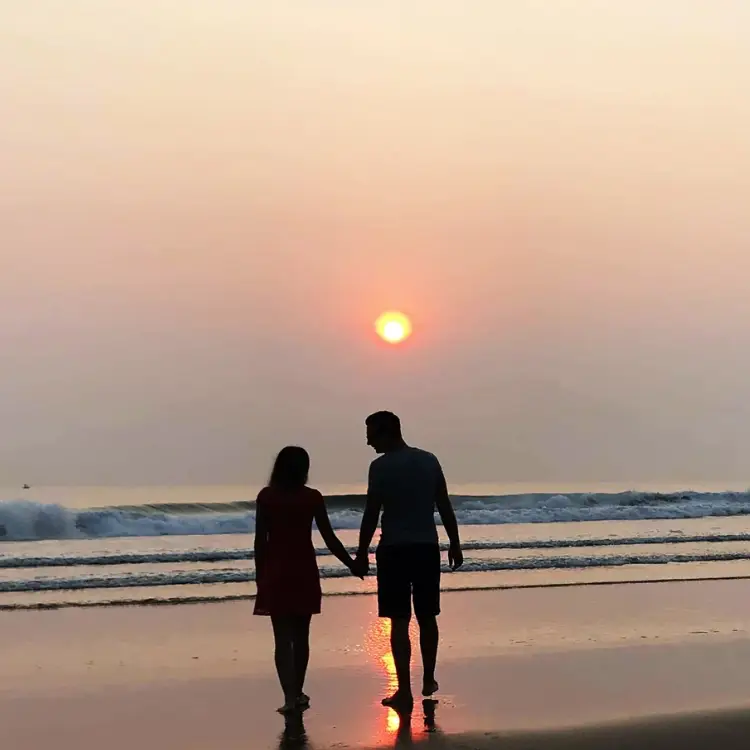 Bình minh trên biển, hy vọng và bình yên.