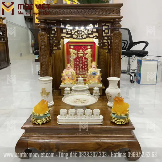 Thắp Hương 1 Cây Hay 3 Cây: Hướng Dẫn Nghi Thức Và Bàn Thờ Chuẩn 5 Bàn thờ Thần Tài Ông Địa gọn gàng