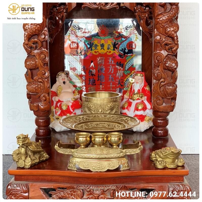 Thiềm Thừ Phong Thủy: Chìa Khóa Khai Mở Tài Lộc và Bình An Toàn Diện Từ Góc Nhìn Chuyên Gia 7 Bàn thờ Thần Tài Thổ Địa và Thiềm Thừ chiêu tài.