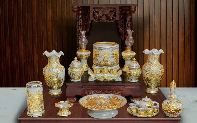 Vật phẩm thờ cúng thiết yếu bàn thờ