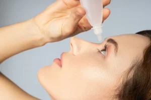 Ánh mắt phức tạp khi nhìn thai phụ.