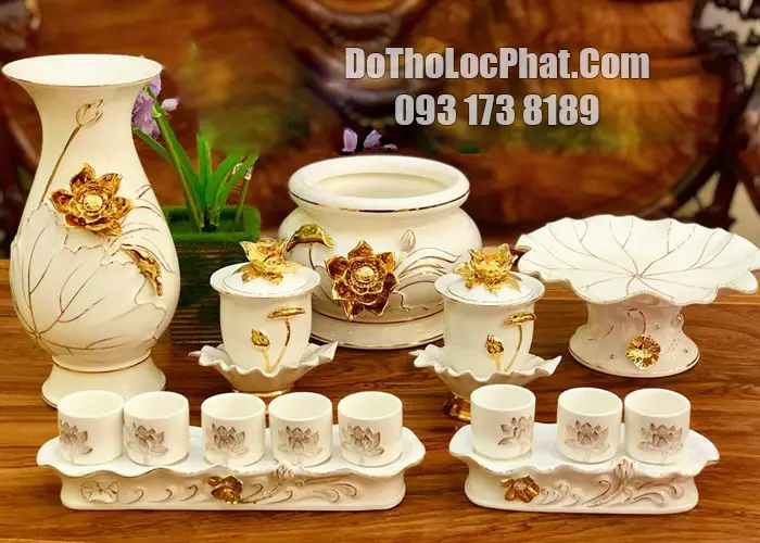 Hướng Dẫn Chi Tiết Đặt Đồ Thờ Cúng Ngày Vía Thần Tài Chuẩn Mực 3 Bộ đồ thờ Thần Tài Thổ Địa đẹp mắt