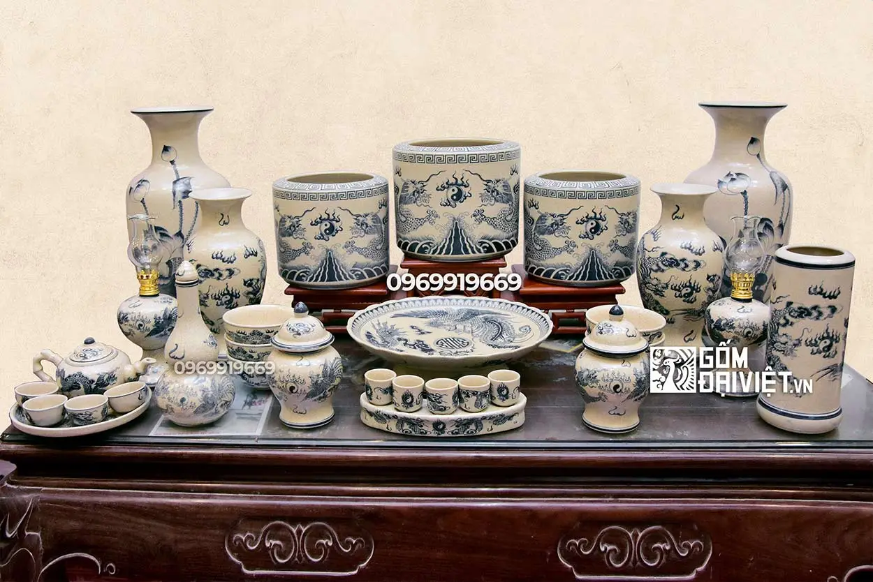Mâm Cỗ Cúng Giỗ: Nghi Lễ Thành Kính, Bố Cục Chuẩn Mực Cho Gia Đạo 6 Bộ đồ thờ gốm sứ men cổ đẹp