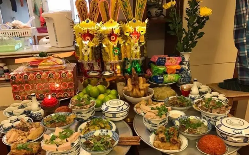 Vàng Mã Cúng Ông Táo: Nghi Thức Chuẩn Và Ý Nghĩa Tâm Linh Sâu Sắc 7 Nghi lễ hóa vàng mã cúng tiễn ông Táo