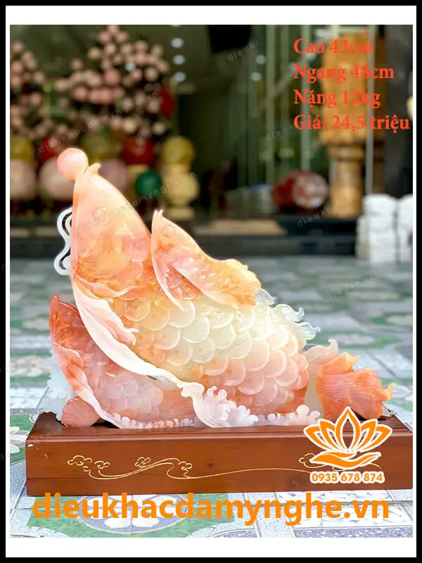 Ý nghĩa Cá Chép Vượt Vũ Môn: Kích Hoạt Công Danh, Tài Lộc Vững Bền 7 Cá chép vượt vũ môn khai quang bàn làm việc