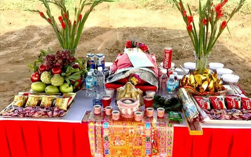 Kiêng Kỵ Xây Nhà Tuổi Tam Tai: Hướng Dẫn Chuyên Sâu Từ Chuyên Gia 6 Bàn cúng lễ động thổ trang trọng