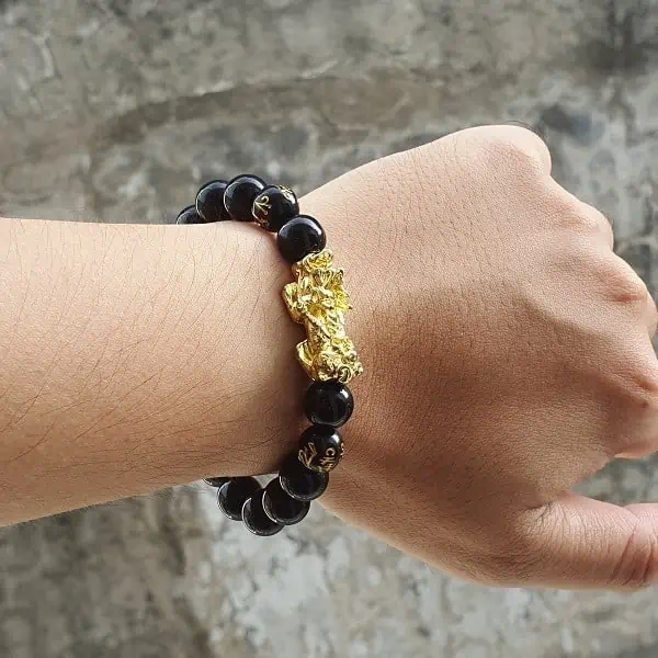 Hướng dẫn đeo vòng Tỳ Hưu đúng cách