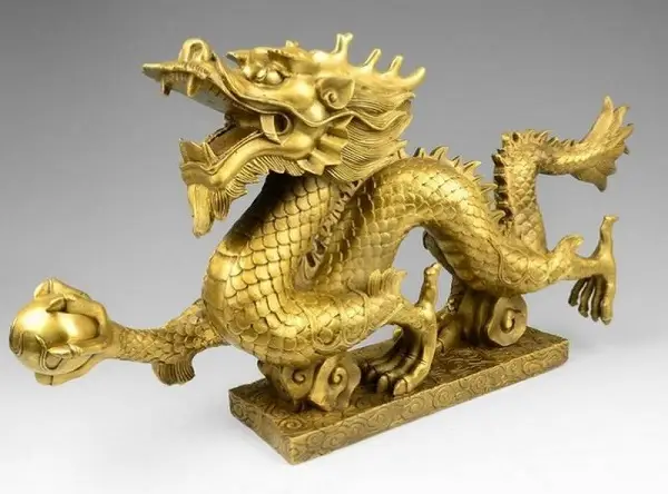 Ý Nghĩa Nuôi Hamster: Kích Hoạt Quyền Lực & Tài Lộc Sự Nghiệp 7 Vật phẩm khai quang hamster: Hương, nến, nước.