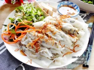 Bánh cuốn nóng hổi, thơm ngon, hấp dẫn