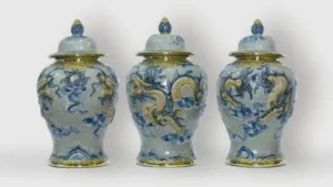 Chóe thờ hình hồ lô sứ và đồng