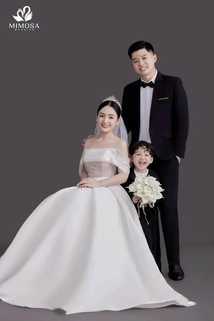 Giải Mã Giấc Mơ Thấy Chụp Ảnh Cưới: Thông Điệp Định Mệnh Và Hướng Hóa Giải 6 Ảnh cưới hỏng: Nuối tiếc kỷ niệm ngày hạnh phúc.