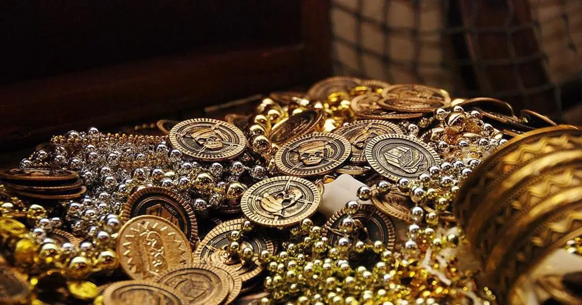 Người đang suy tư về giấc mơ vàng bạc.