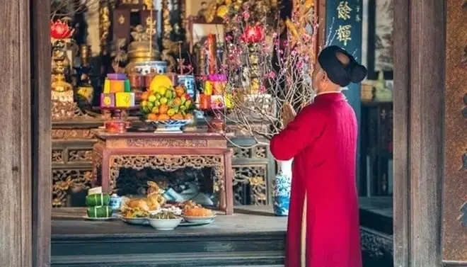 Hương Vòng Thờ Cúng: Nguyên Tắc Bố Trí Bàn Thờ Gia Tiên Chuẩn Mực 5 Nghi thức cúng bái trang trọng truyền thống Việt.