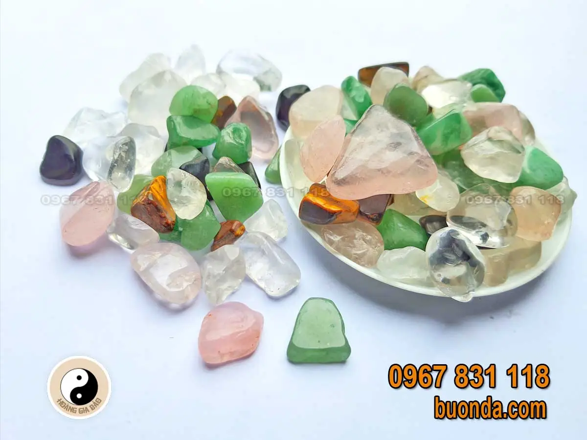 Thạch anh ngũ sắc, ánh sáng dịu gầm cầu thang.