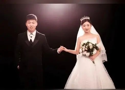 Giải Mã Nằm Mơ Thấy Đi Ăn Cưới Người Yêu Cũ: Điềm Báo Gì? 3 Đám cưới hạnh phúc, nỗi lòng người chứng kiến