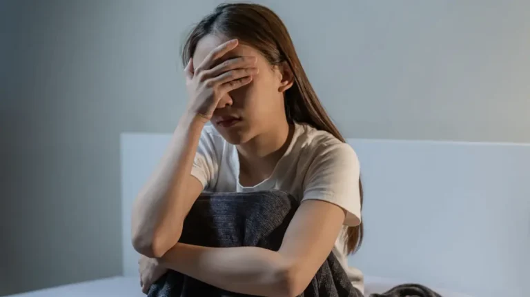 Người suy tư giấc mơ: Lo lắng tìm lời giải