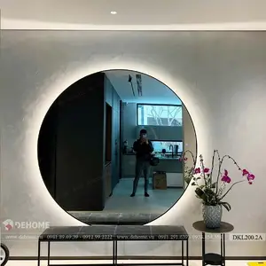 Gương Vỡ Không Thay: Kiêng Kỵ Và Cách Hóa Giải Theo Phong Thủy Chuẩn 6 Gương mới sạch trong không gian sáng hài hòa.