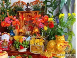 Hoa cúng Thần Tài phổ biến, ý nghĩa phong thủy.