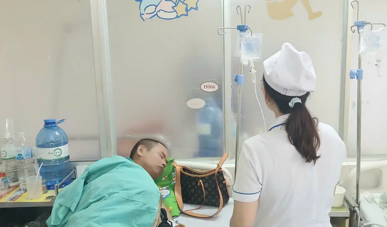 Tỉnh dậy bàng hoàng sau giấc mơ tai nạn.